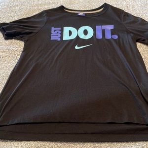 Nike womens black shirt size medium